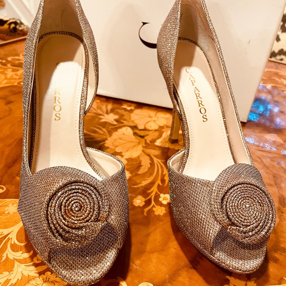 Caparros Women's Champagne Gold Peep-Toe Heels, 9B